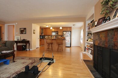 224 N Hudson St, Lowell, MI 49331 - photo 5