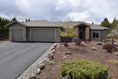 775 Ribbon Falls Rd, Redmond, OR 97756 - photo 2
