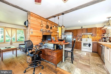 7221 Hillview Dr, Sharpsburg, MD 21782 - photo 5