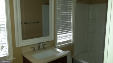 137 N Indian Aly unit 3, Winchester, VA 22601 - photo 4