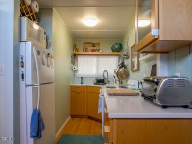 Studio Kitchen