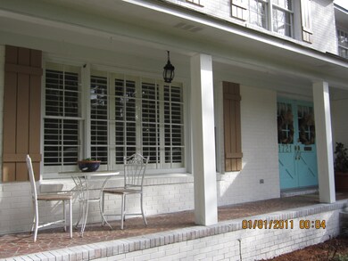 1721 Hawthorne 012