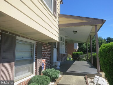 1430 Sandwood Rd, Conshohocken, PA 19428 - photo 3