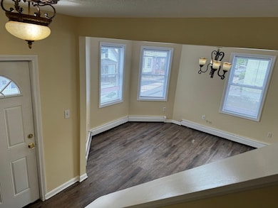 29 Willow St unit B, Lawrence, MA 01841 - photo 4