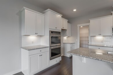 Double convection ovens from Frigidaire, plus a walk in pantry