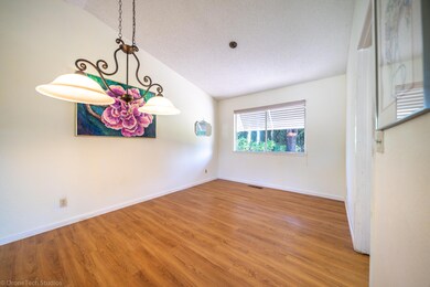2413 Carnelian Way-11