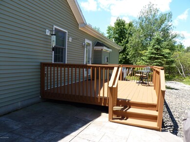 200 Claremont Dr, Albrightsville, PA 18210 - photo 5