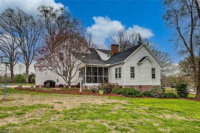 2551 Northmont Dr, Asheboro, NC 27205 - photo 3