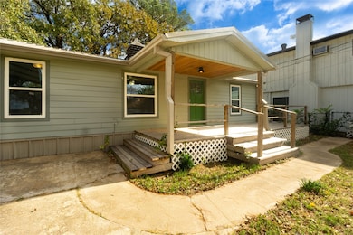 10015 Shoreline Dr, Wills Point, TX 75169 - photo 3