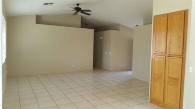 WONDERFUL FAMILY ROOM