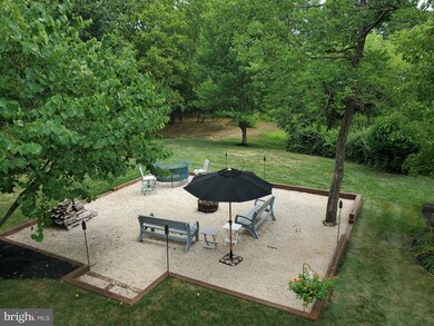 12484 Camborne Ct, Bristow, VA 20136 - photo 3