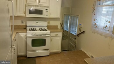 3405 Rockdale Ct, Windsor Mill, MD 21244 - photo 4