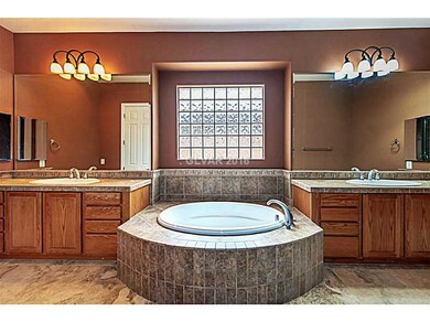 Master Bath/Spa.