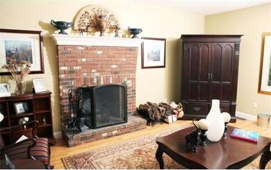 77 Albee Rd, Uxbridge, MA 01569 - photo 7