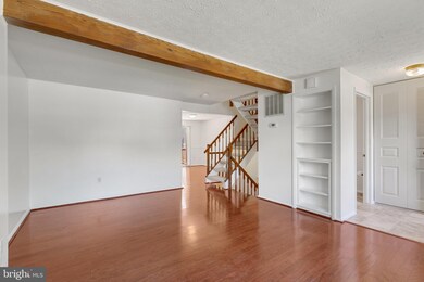 6006 Tree Swallow Ct, Columbia, MD 21044 - photo 5