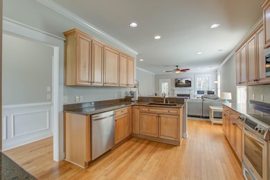 214 Clouter Creek Dr, Charleston, SC 29492 - photo 6