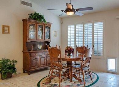 6 - Breakfast Area