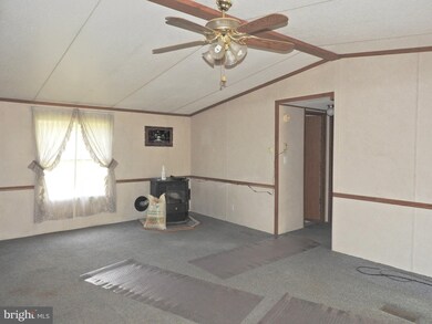 627 County Route 10 1, Hedgesville, WV 25427 - photo 5