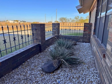 6960 Parker Ranch Rd, Wichita Falls, TX 76310 - photo 3