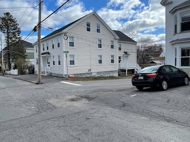 21 Wentworth St, Biddeford, ME 04005 - photo 2