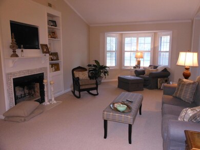 202 commons living