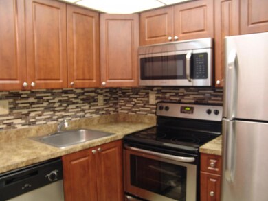 706 22nd St unit 22, West Palm Beach, FL 33407 - photo 2