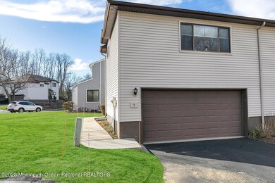 9 Clavendon Ct Middletown-large-055-054-