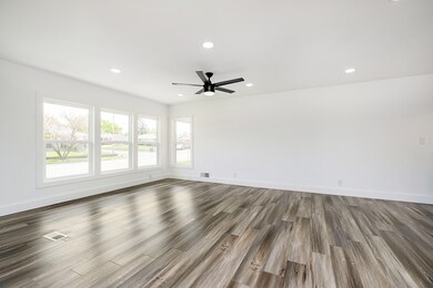 248 S 5th Ave, Beech Grove, IN 46107 - photo 4