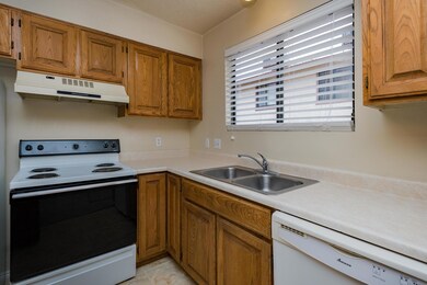 525 S 1100 E unit 26, Saint George, UT 84790 - photo 7