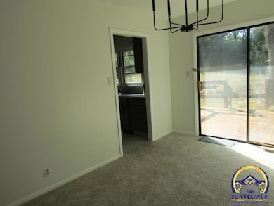 3217 SW Westwood Ct, Topeka, KS 66614 - photo 4