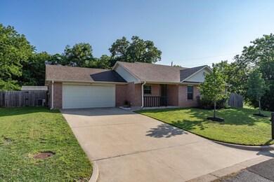609 E Water St, Weatherford, TX 76086 - photo 2