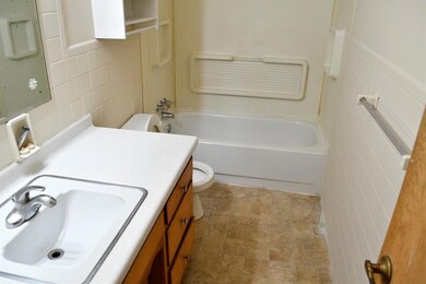 213 S 4th Ave, Beech Grove, IN 46107 - photo 6