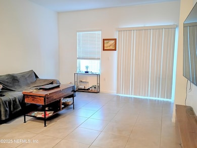 8995 Gifford Dr, Jacksonville, FL 32220 - photo 4