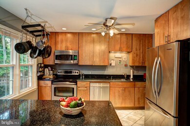 6608 Midhill Place, Falls Church, VA 22043 - photo 3