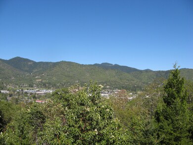 1085 NW Starlite Place unit R342008, Grants Pass, OR 97526 - photo 3