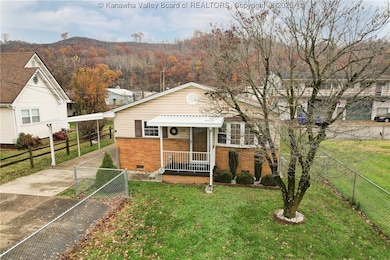 1239 Main Ave, Nitro, WV 25143 - photo 5