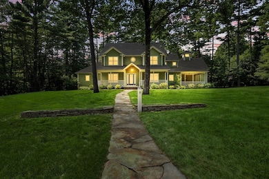 19 Hawthorn Rd, Amherst, MA 01002 - photo 4