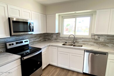 10410 W Kelso Dr, Sun City, AZ 85351 - photo 5