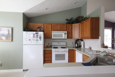 1765 Sanderling Ct NE unit 80, Grand Rapids, MI 49505 - photo 2