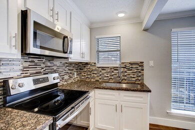 2023 Huldy St unit 8, Houston, TX 77019 - photo 4