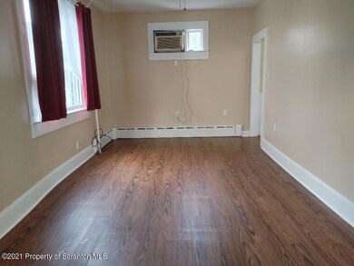 704 Fallon St, Old Forge, PA 18518 - photo 4