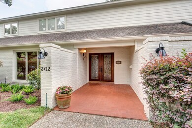 302 Vanderpool Ln, Houston, TX 77024 - photo 3