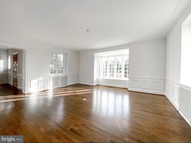 5500 Roland Ave, Baltimore, MD 21210 - photo 4