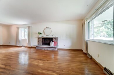 825 Greenridge Rd, Columbus, OH 43235 - photo 4