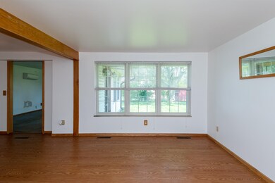 1388 Maplegrove Dr, Fairborn, OH 45324 - photo 4