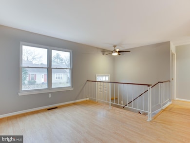 2425 Yarmouth Ln, Crofton, MD 21114 - photo 7