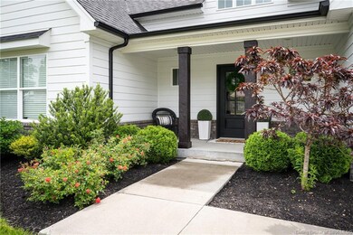 8470 Aberdeen Ln, Charlestown, IN 47111 - photo 3