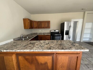 209 Sycamore St, Newburgh, IN 47630 - photo 4