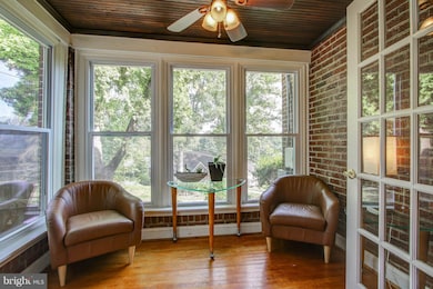 423 Boyd Ave, Takoma Park, MD 20912 - photo 5