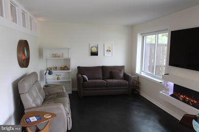 10077 Windstream Dr unit 1, Columbia, MD 21044 - photo 2